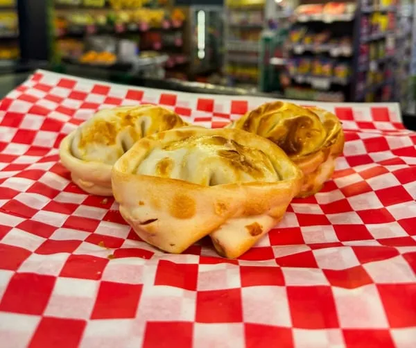 Empanada Jamon y Queso
